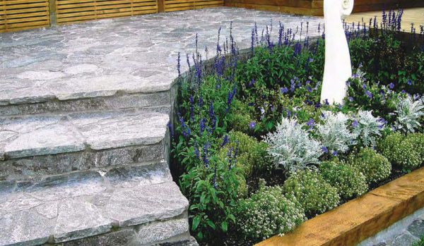 ALPINE-SPLIT-SCHIST-PAVING-300-500-mm-2
